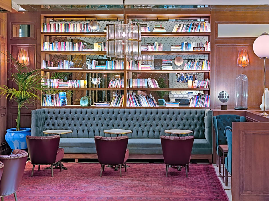 H10 Villa De La Reina