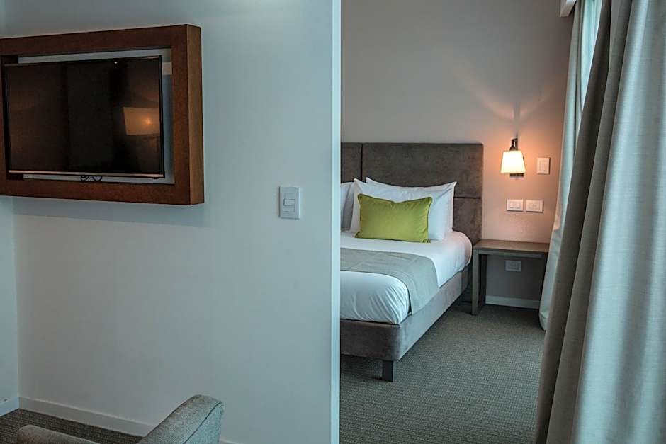 Howard Johnson Plaza Buenos Aires