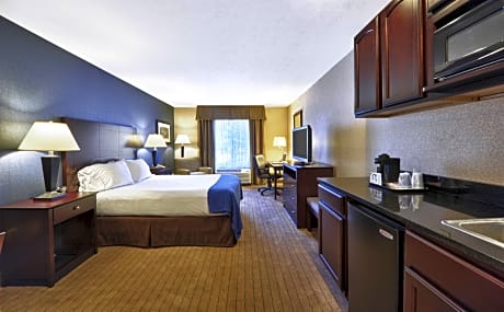 Queen Bed Non Smoking