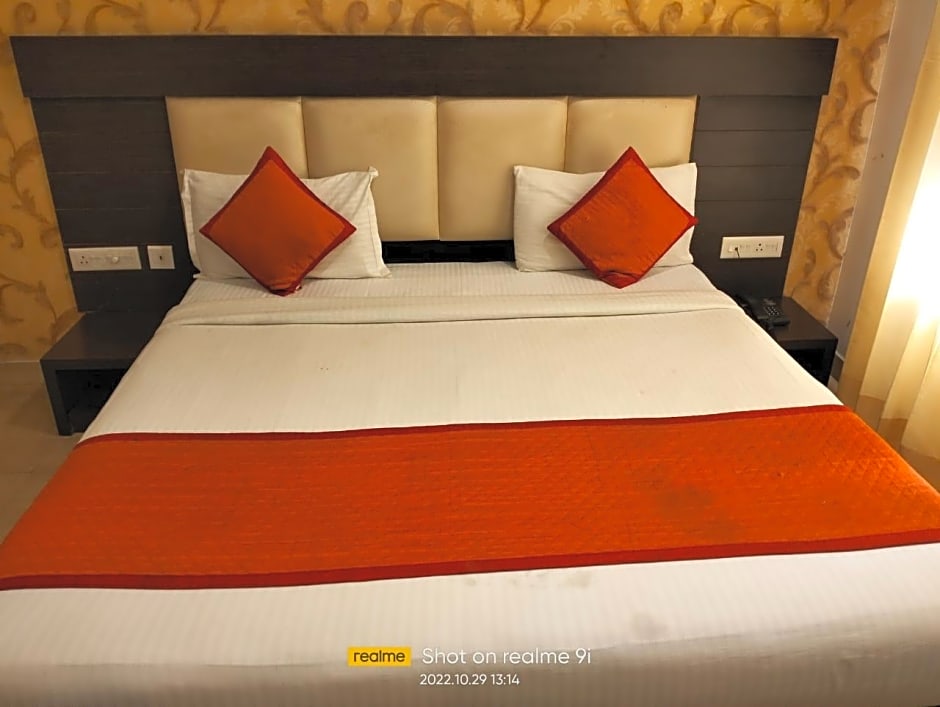 Ashoka Hotel By WB Inn