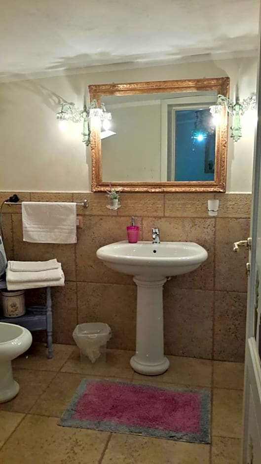 casa di campagna dal pozzo