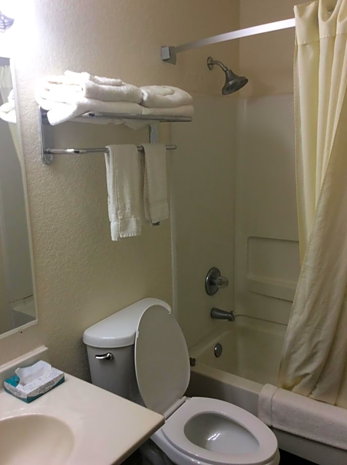 Rodeway Inn
