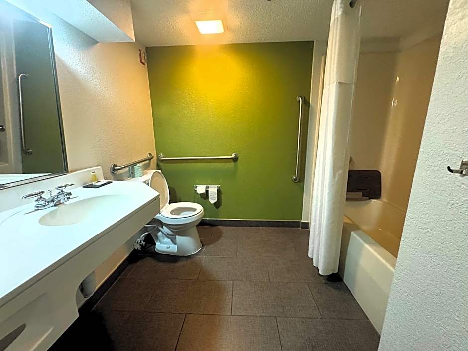 Travelodge by Wyndham Flowood/Jackson/Airport North 