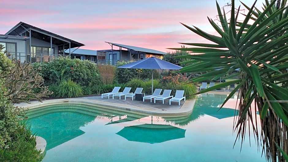 Serenity Diamond Beach (formerly Ramada Resort Diamond Beach)