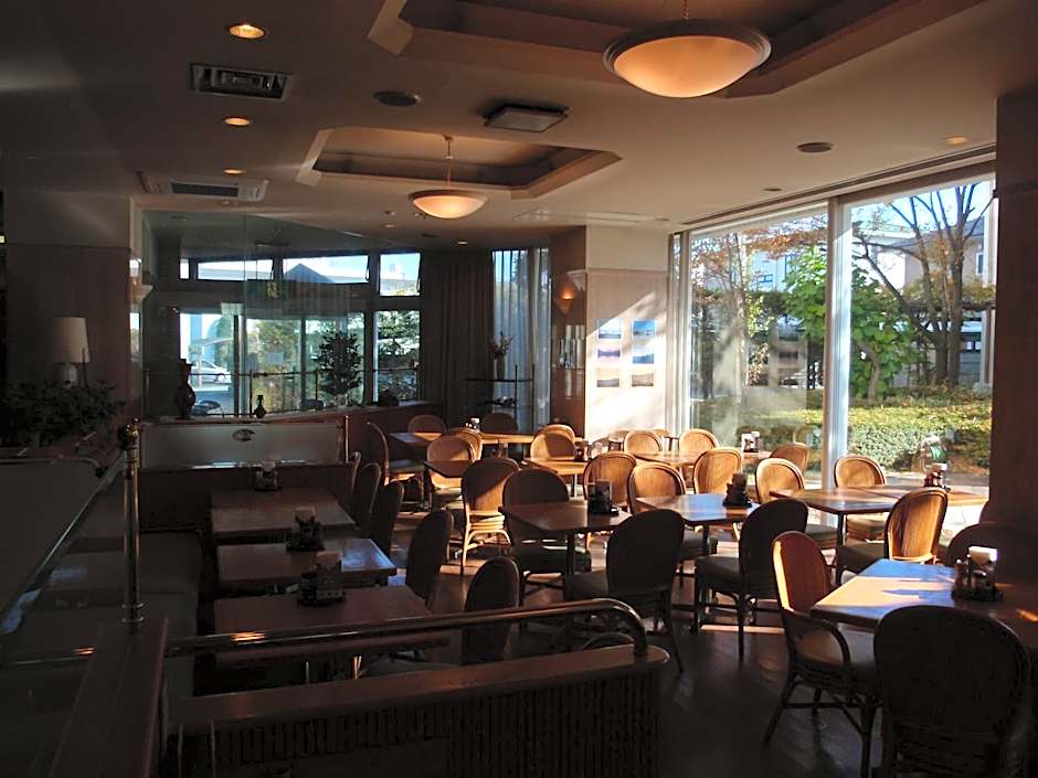 Hotel Crown Hills Okaya