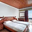 Binji Hotel