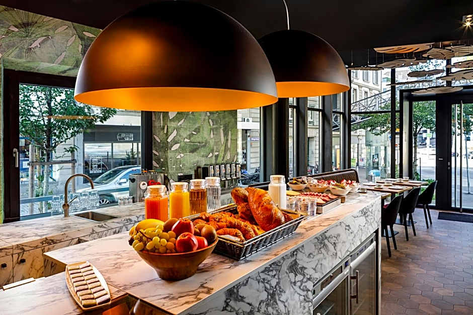 Zurich Swiss Chocolate by Fassbind