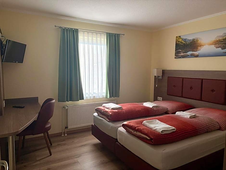 Ellen Hotel