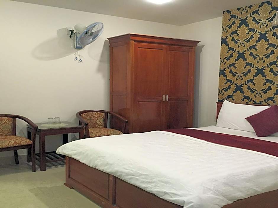 Huy Hoang Hotel - Tan Binh