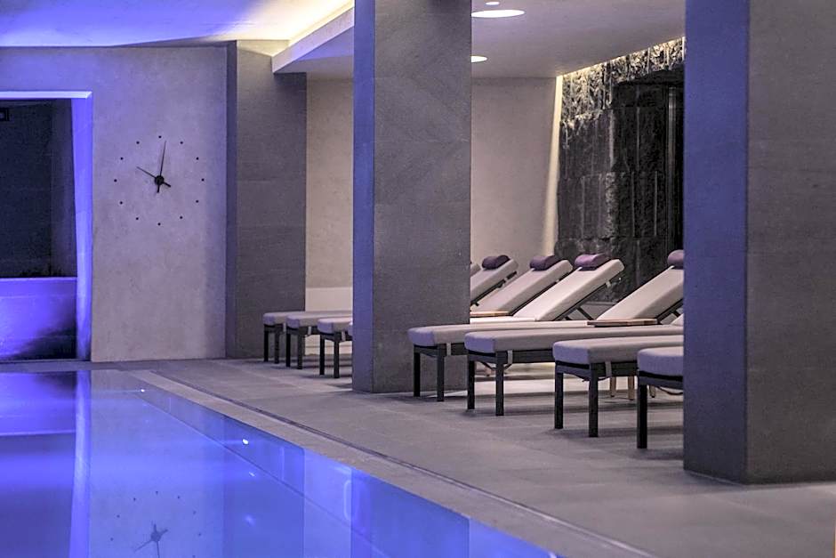 ElisabethHotel Premium Private Retreat- Adults only