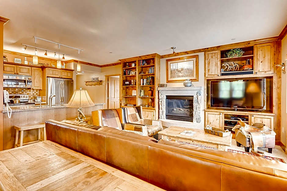 Jackpine & Black Bear Lodge