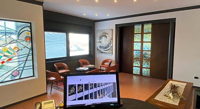 Hotel Ristorante SASSO