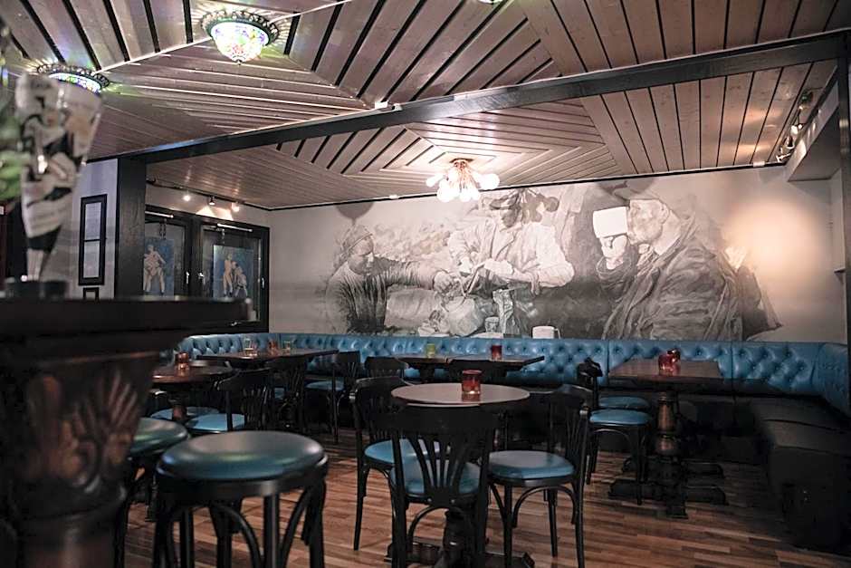 Mary-Ann's Polarrigg