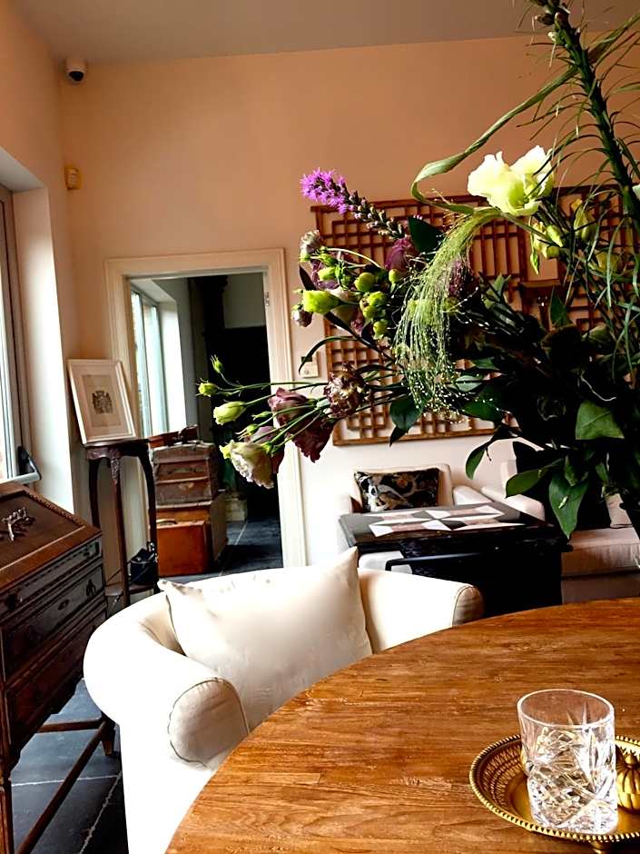 Kirisavan Holiday Home