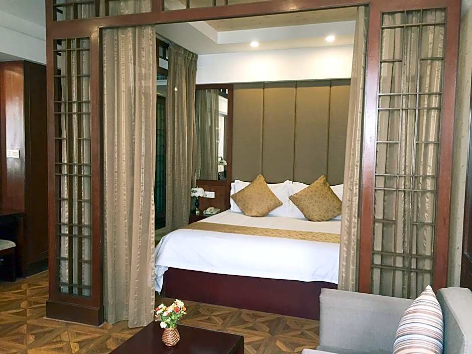 Linjiang International Cruise Hotel (Shanghai Youyi Road)