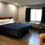 Grove Motel