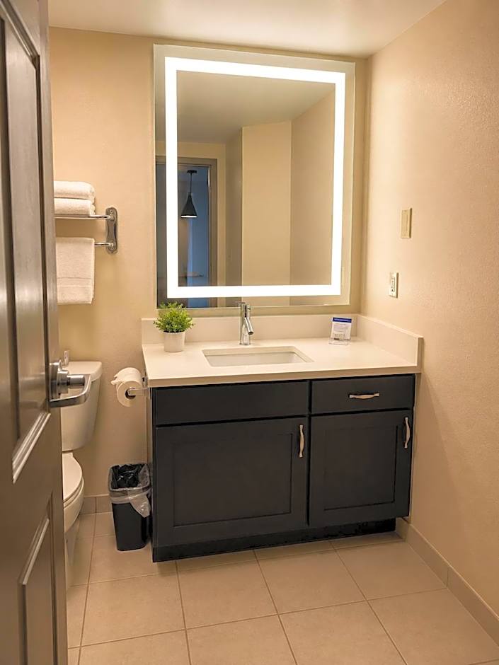 Candlewood Suites Windsor Locks By IHG