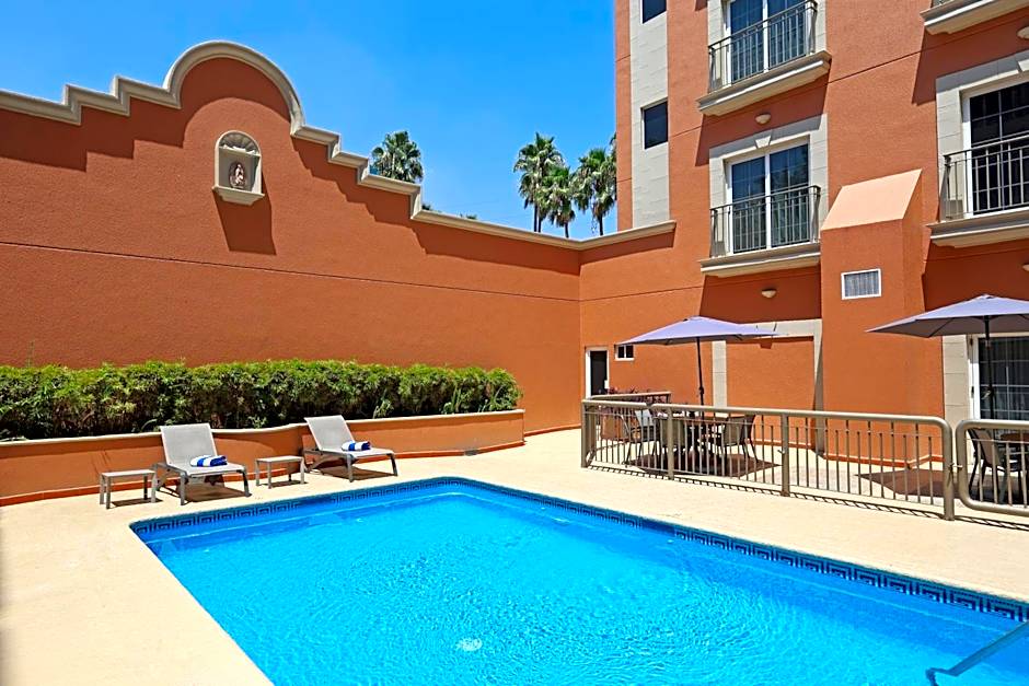 Holiday Inn Express Monterrey Galerias-San Jeronimo By IHG