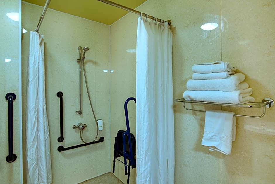 Queen of the Loch, Balloch by Marston's Inns