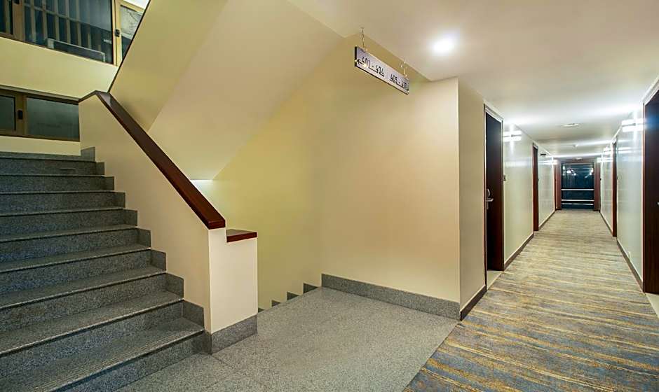 Treebo Regency - Bund Garden, Dhole Patil Road