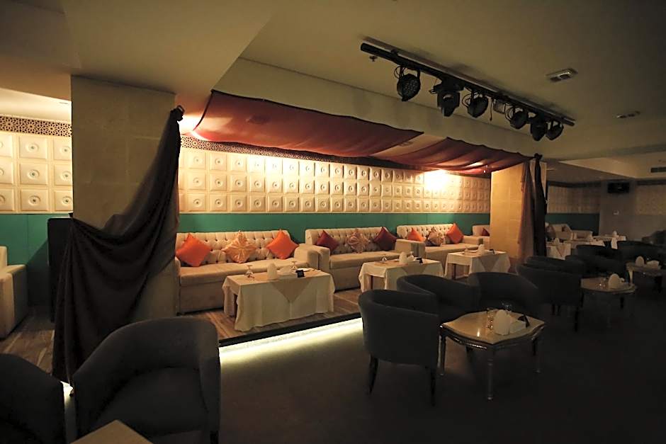 Crystal Palace Hotel