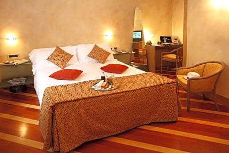 Double Single Room Standard