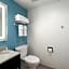 Hotel Saint Clair - Magnificent Mile