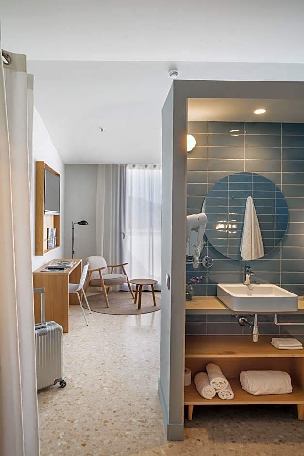 Aqua Hotel Silhouette & Spa - Adults Only