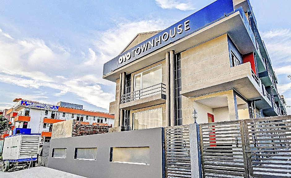 Townhouse Knowledge Park  Near Sharda University