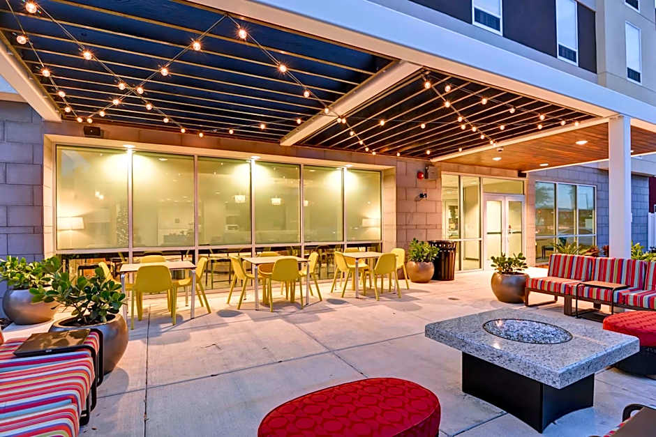 Home2 Suites By Hilton Tampa Usf Near Busch Gardens