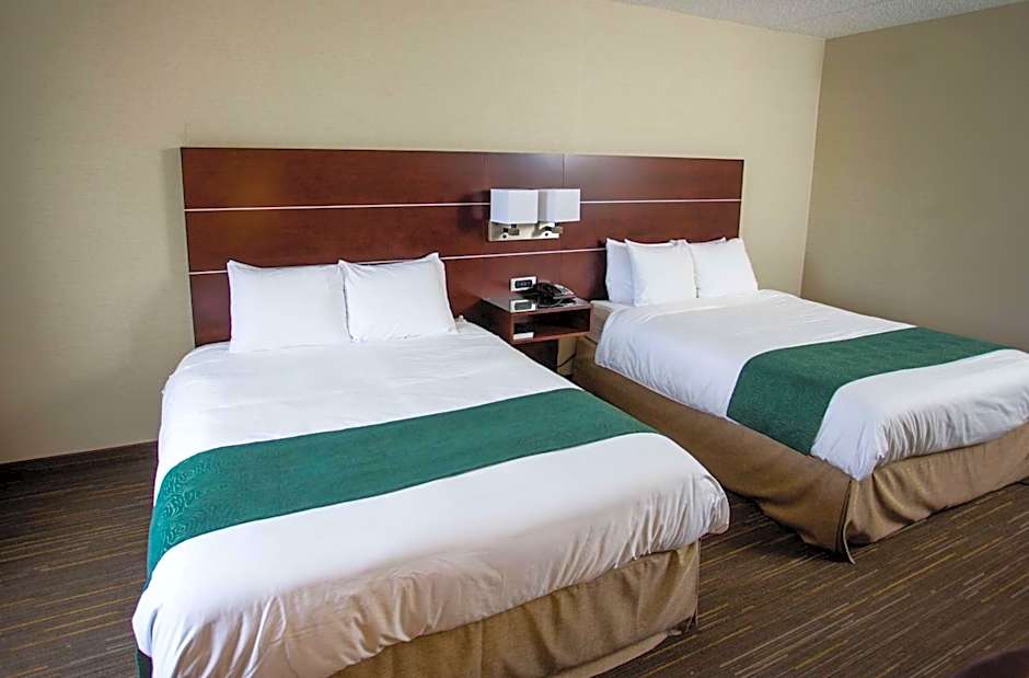 Wyndham Moline on John Deere Commons