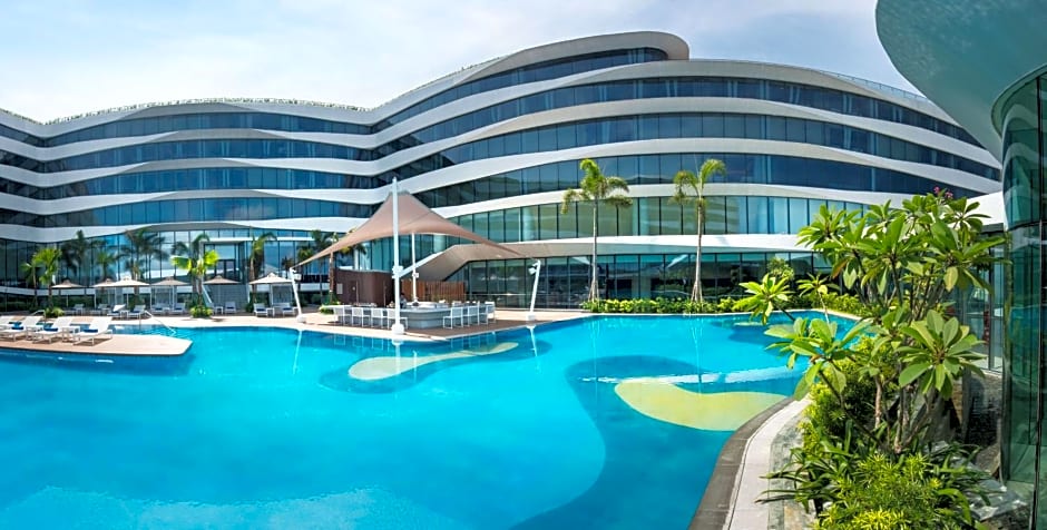 Conrad By Hilton Manila