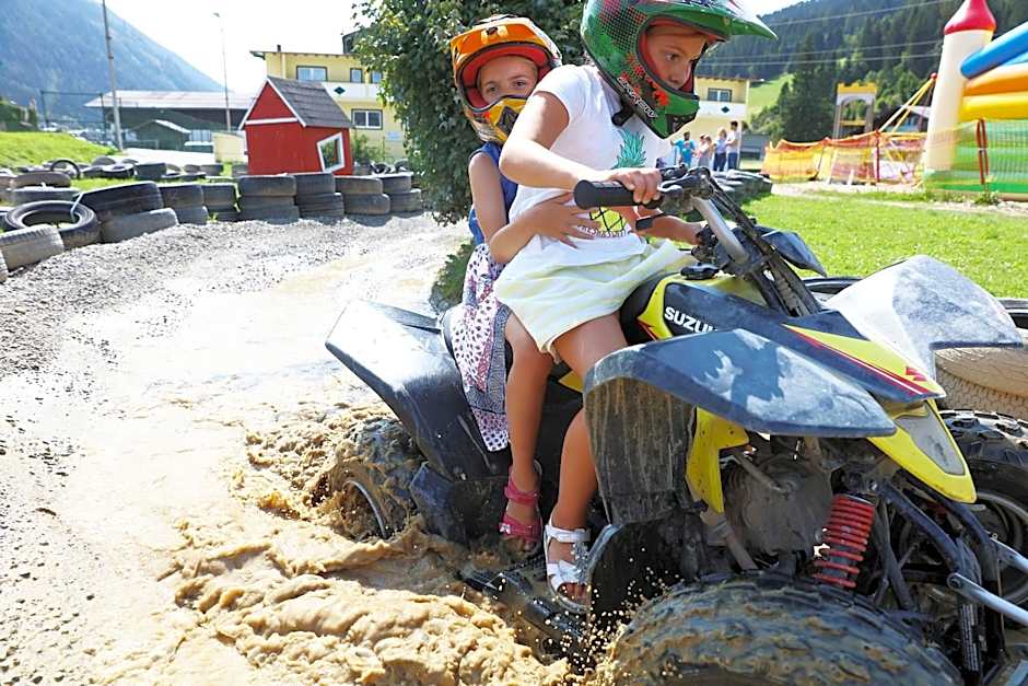 Schlosshotel Lacknerhof