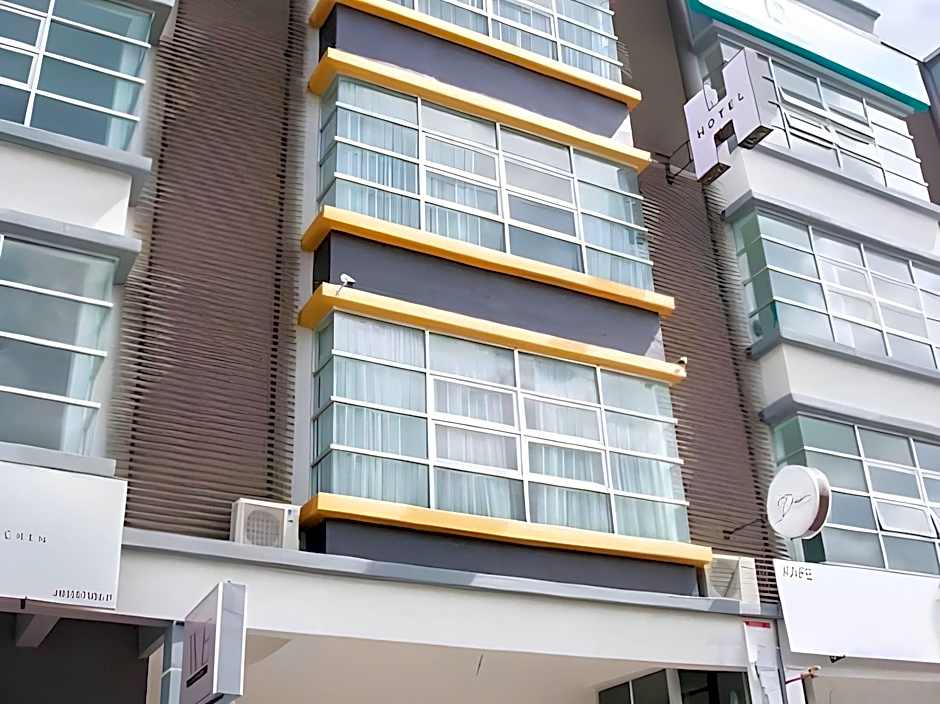 DREAM LUXURY HOTEL