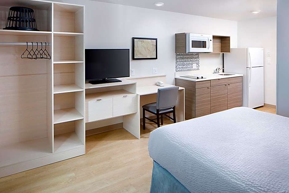 WoodSpring Suites Seattle Everett
