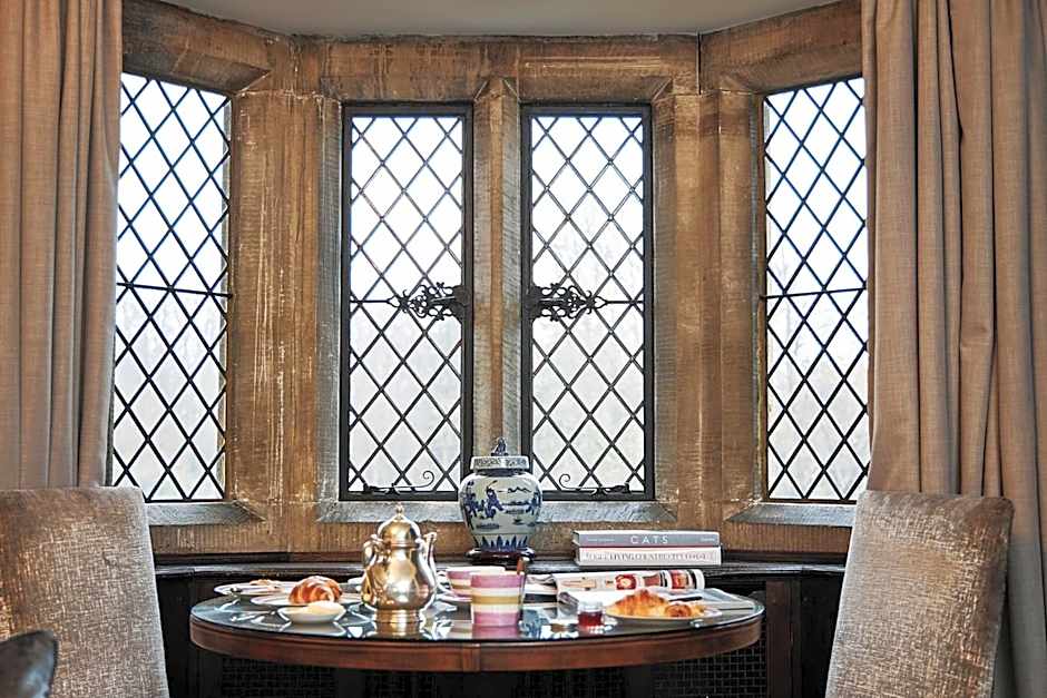 Great Fosters - Near Windsor