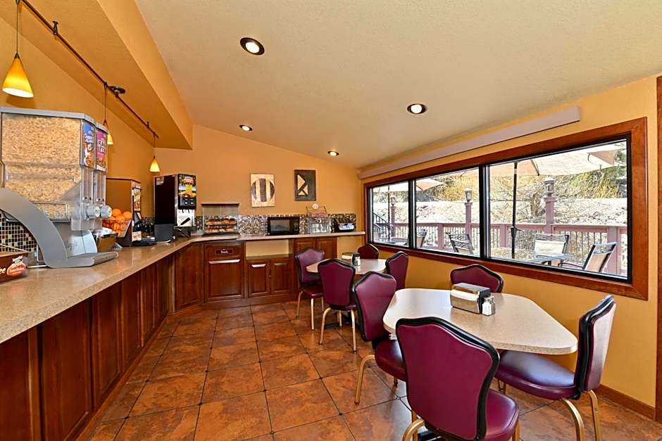 Super 8 by Wyndham Deadwood/Black Hills Area