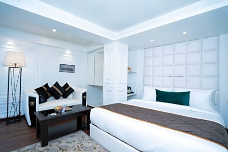 Premium Room with Bathtub