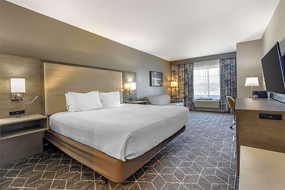 Best Western Plus Lawrenceburg