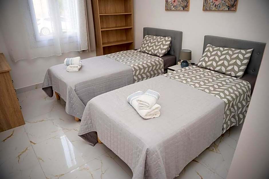 Charmant 4 pièces - Cour privative - Port de Nice