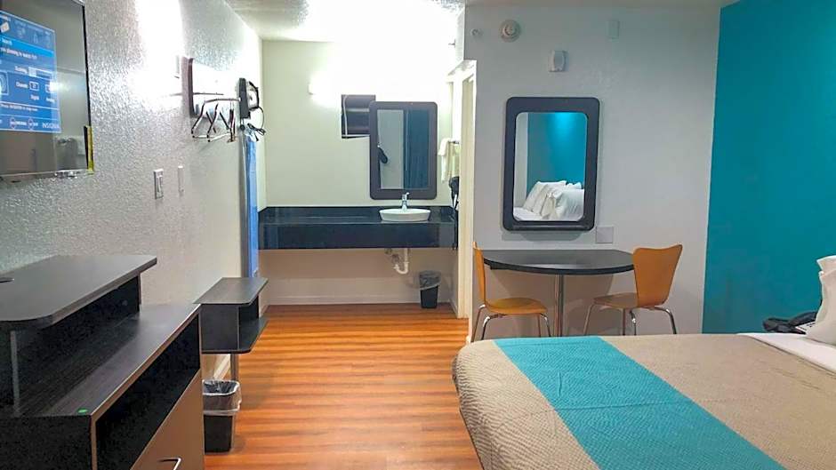 Motel 6-Temple, TX