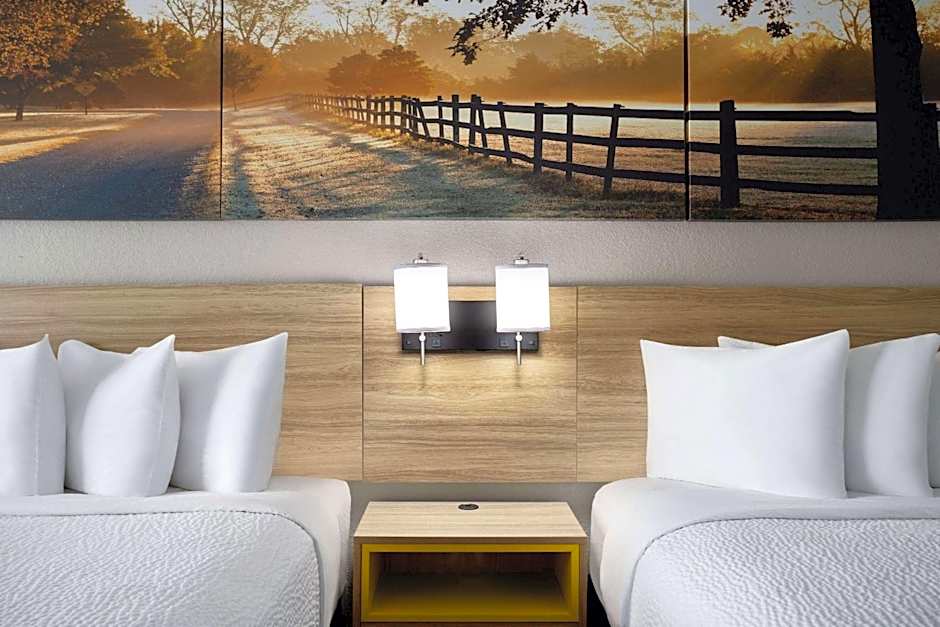 Days Inn by Wyndham Waycross