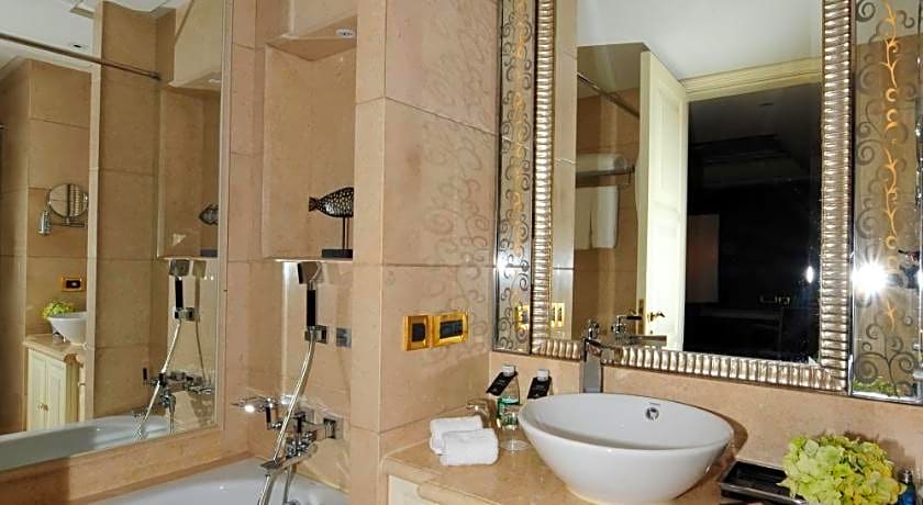 Wealthy Hotel Suzhou