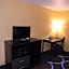 Super 8 by Wyndham Okawville