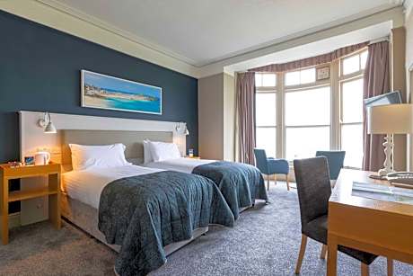 Twin Room with Sea View