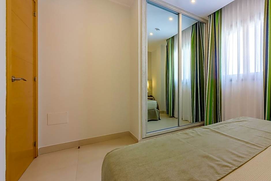 Klayman Diamond Aparthotel