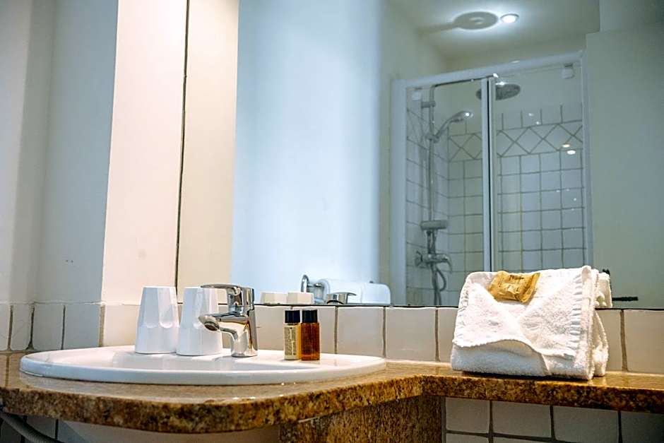 Hôtel du Bord de Mer "Le Vanillé"