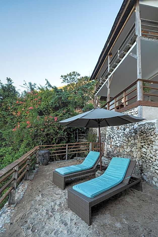 Villa Ayunan 3 BR on Bingin Beach