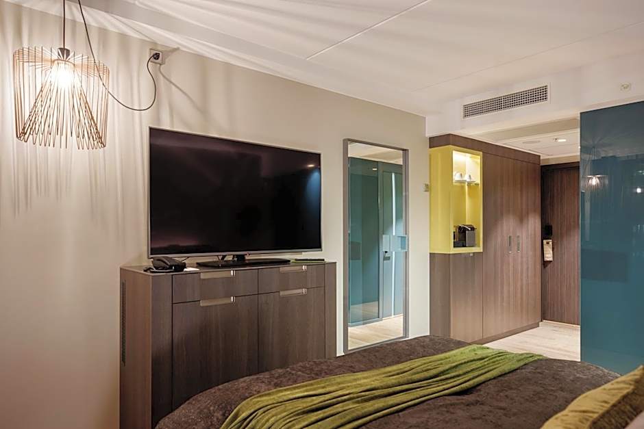 Clarion Hotel The Hub