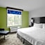 Holiday Inn Express Lancaster By IHG